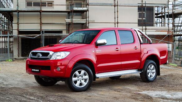 Toyota introduces its new 2012 Hilux with new exterior design and it comes