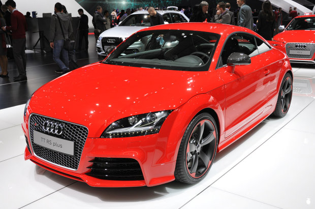 http://latestcarsworld.com/wp-content/uploads/2012/10/2013-Audi-TT-RS-plus.jpg